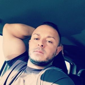 Meet your Posher, Hugo